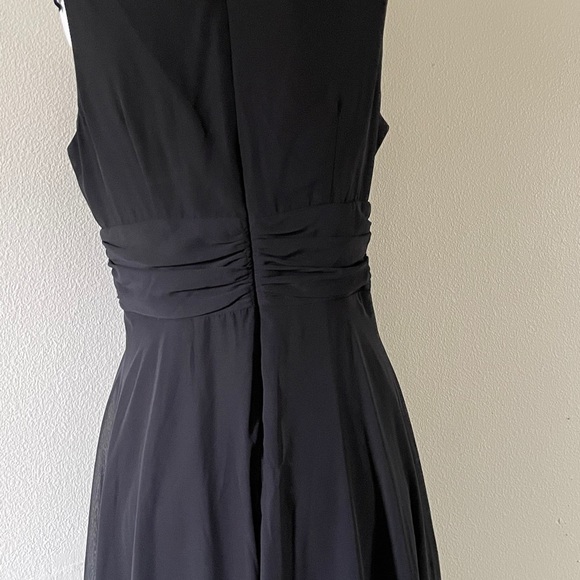 Dress - Picture 3 of 6